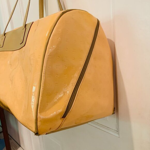 ARCADIA Classic Yellow Embossed Patent Leather Gateway XL Weekender Bag - Picture 3 of 16